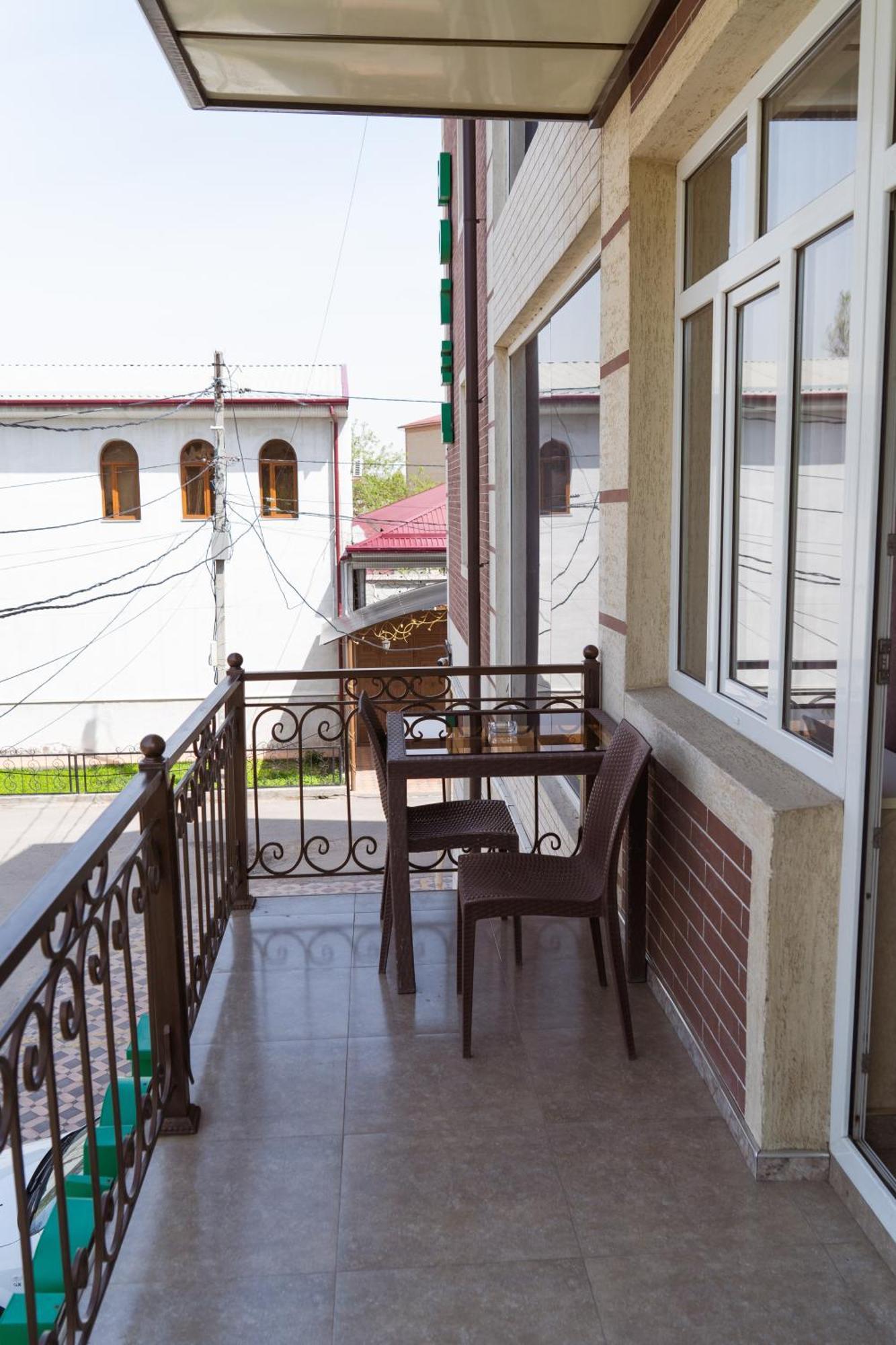 Tourist Inn Hotel Tasjkent Buitenkant foto