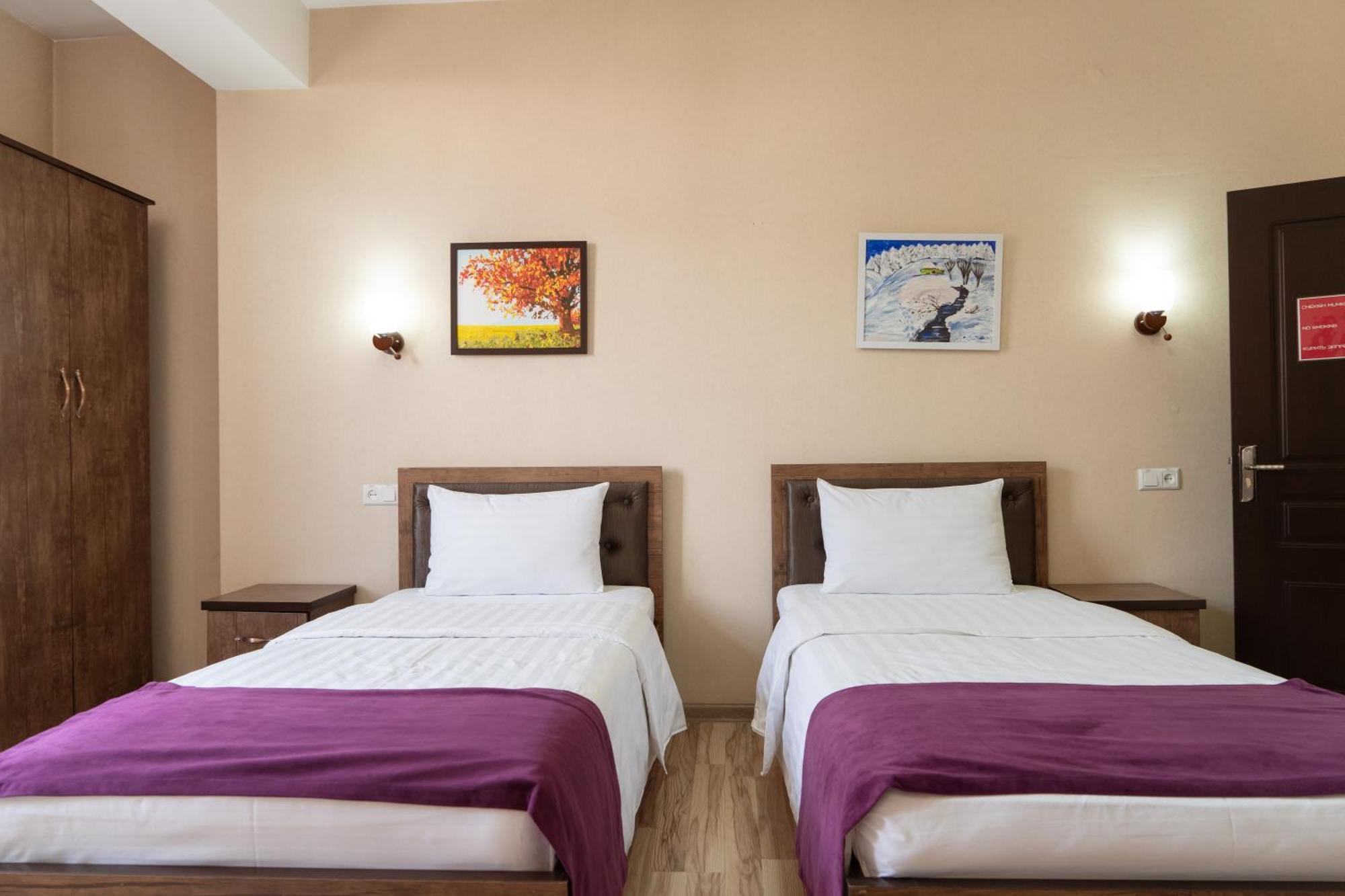Tourist Inn Hotel Tasjkent Buitenkant foto