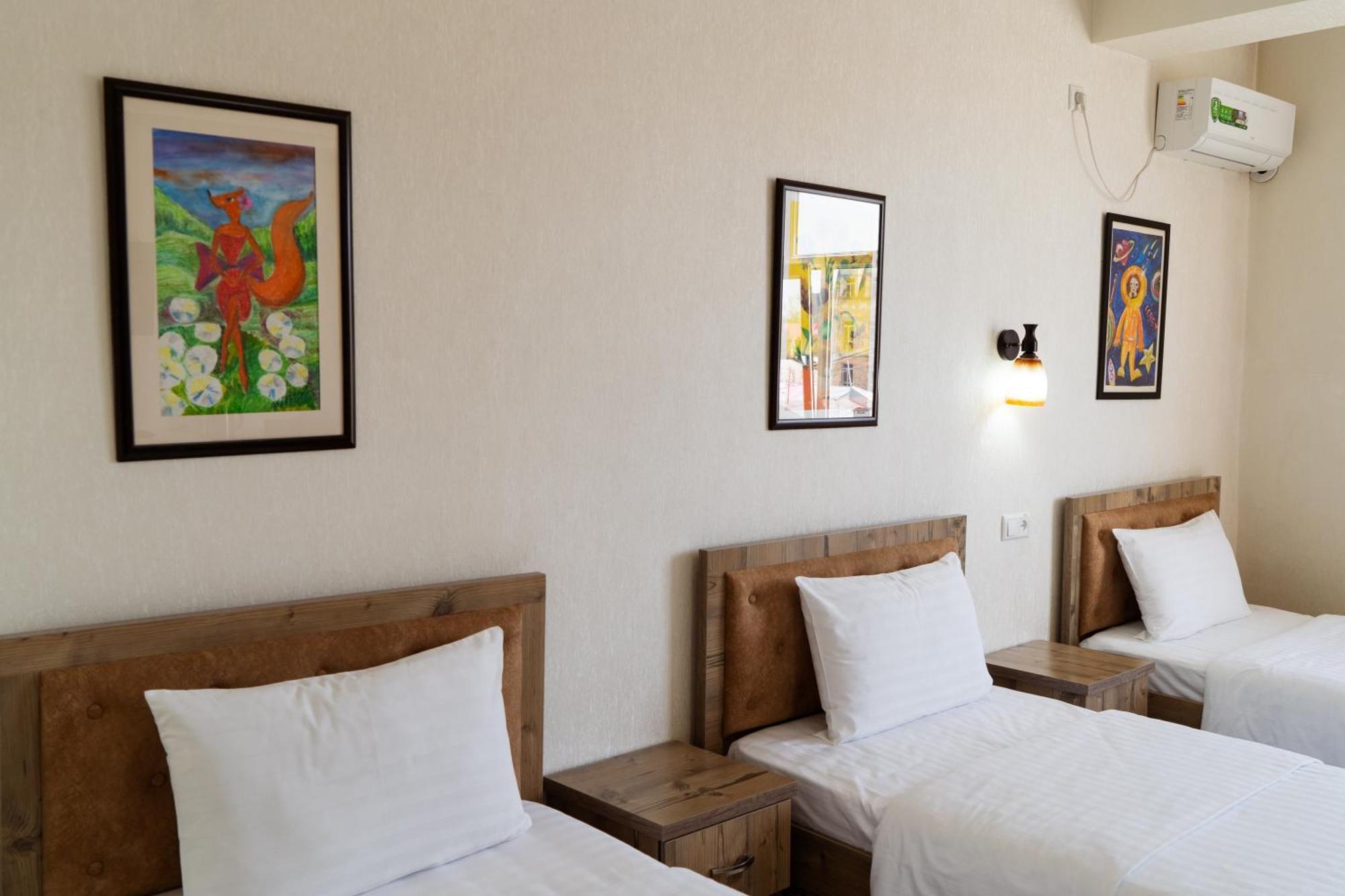 Tourist Inn Hotel Tasjkent Buitenkant foto