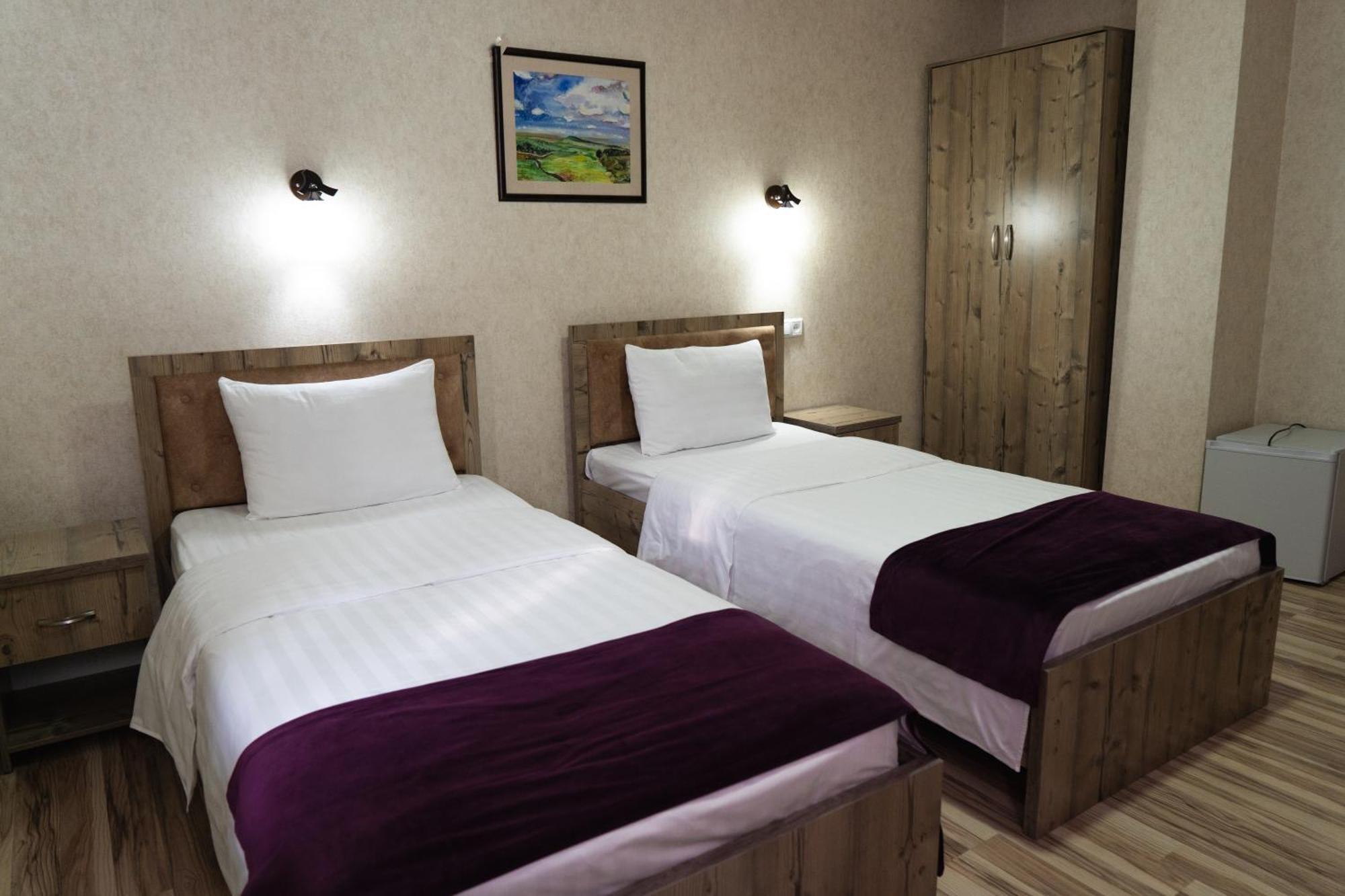 Tourist Inn Hotel Tasjkent Buitenkant foto