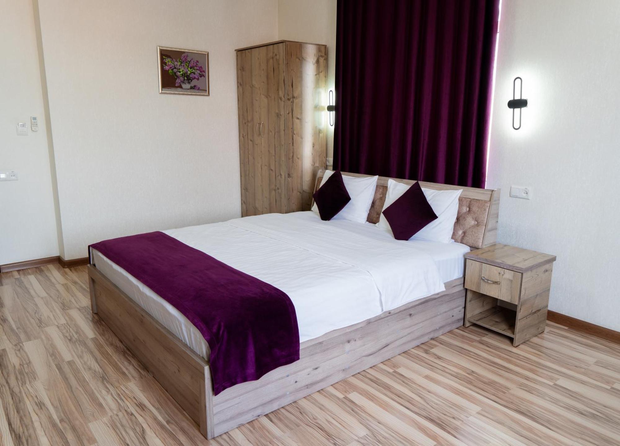 Tourist Inn Hotel Tasjkent Buitenkant foto
